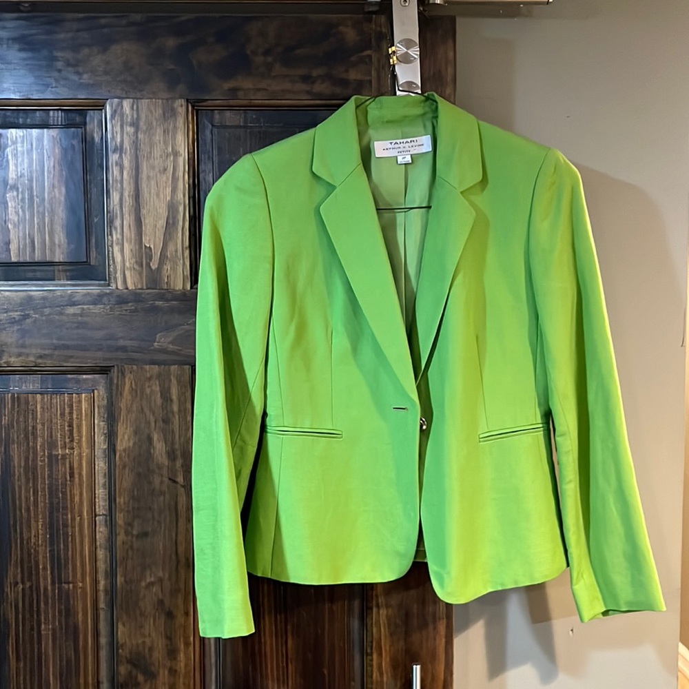 Tahari Blazer